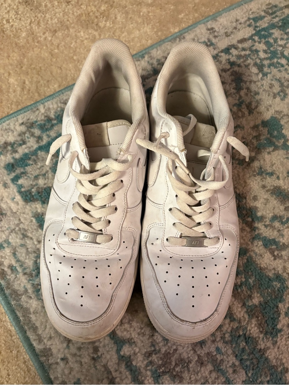 Nike White Men's Low-Top Athletic Sneakers